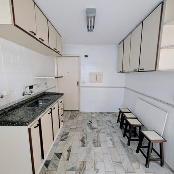Apartamento 80m  R$ 770.000,00 Av. Moema / Planalto Paulista