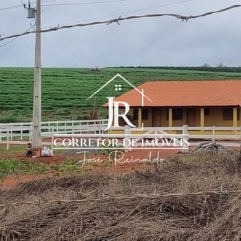 Sítio de 01 alqueire - Estrada do Matão - Alfenas MG
