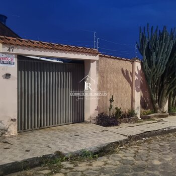 REFÚGIO NA CIDADE – CASA À VENDA NO JARDIM SÃO LUCAS III