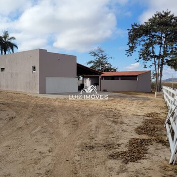 Vendo Sítio 10.000m² 8km São Gotardo MG